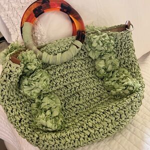 Green Rafia Handbag with Tortoise Shell Handle. Will accommodate shoulder strap!